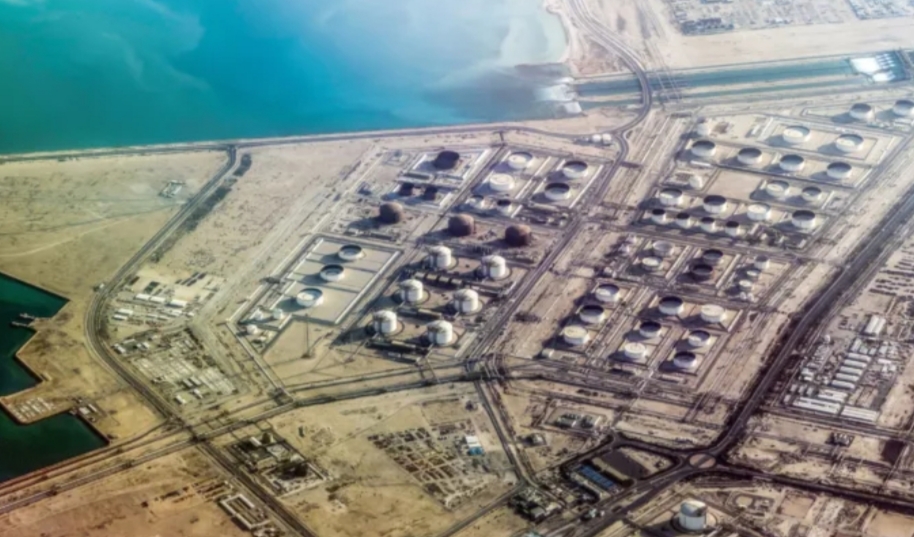 Zaljevske zemlje zarobljene između tri istovremena pritiska