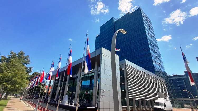 Politički i ustavno problematično: RS neradnim danom obilježio Dan državnosti Srbije