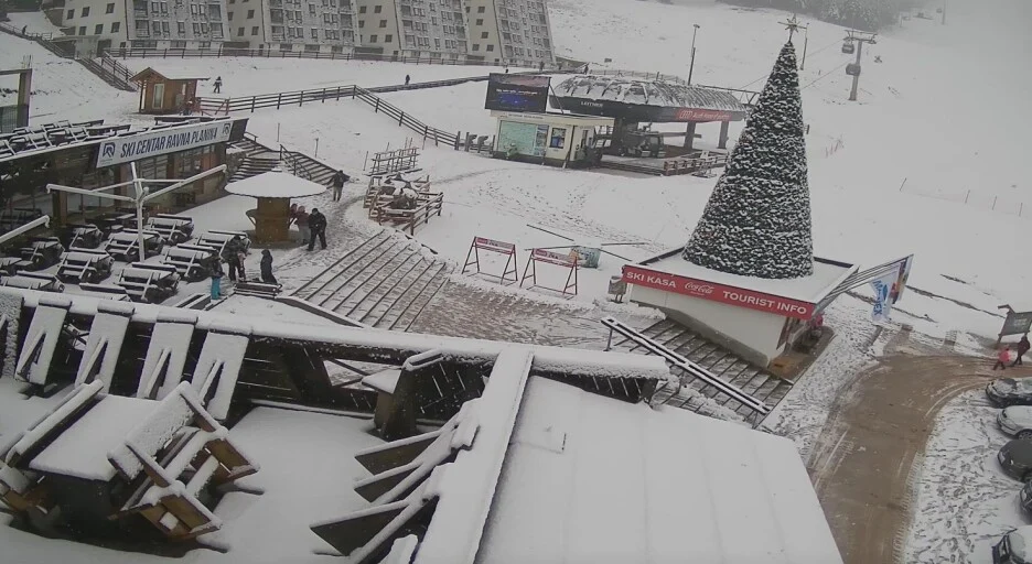 Snijeg se u nastavku dana očekuje i u nižim područjima zemlje, na planinama ne prestaje padati