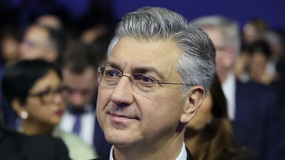 HDZ štiti prošlost: Plenković odbio ukinuti komunističke simbole