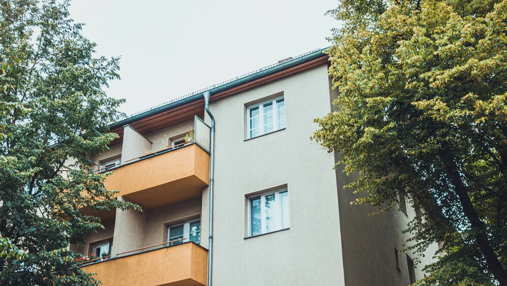 Drama u Bremenu – majka djevojčicu navodno napala nožem, ona skočila s balkona