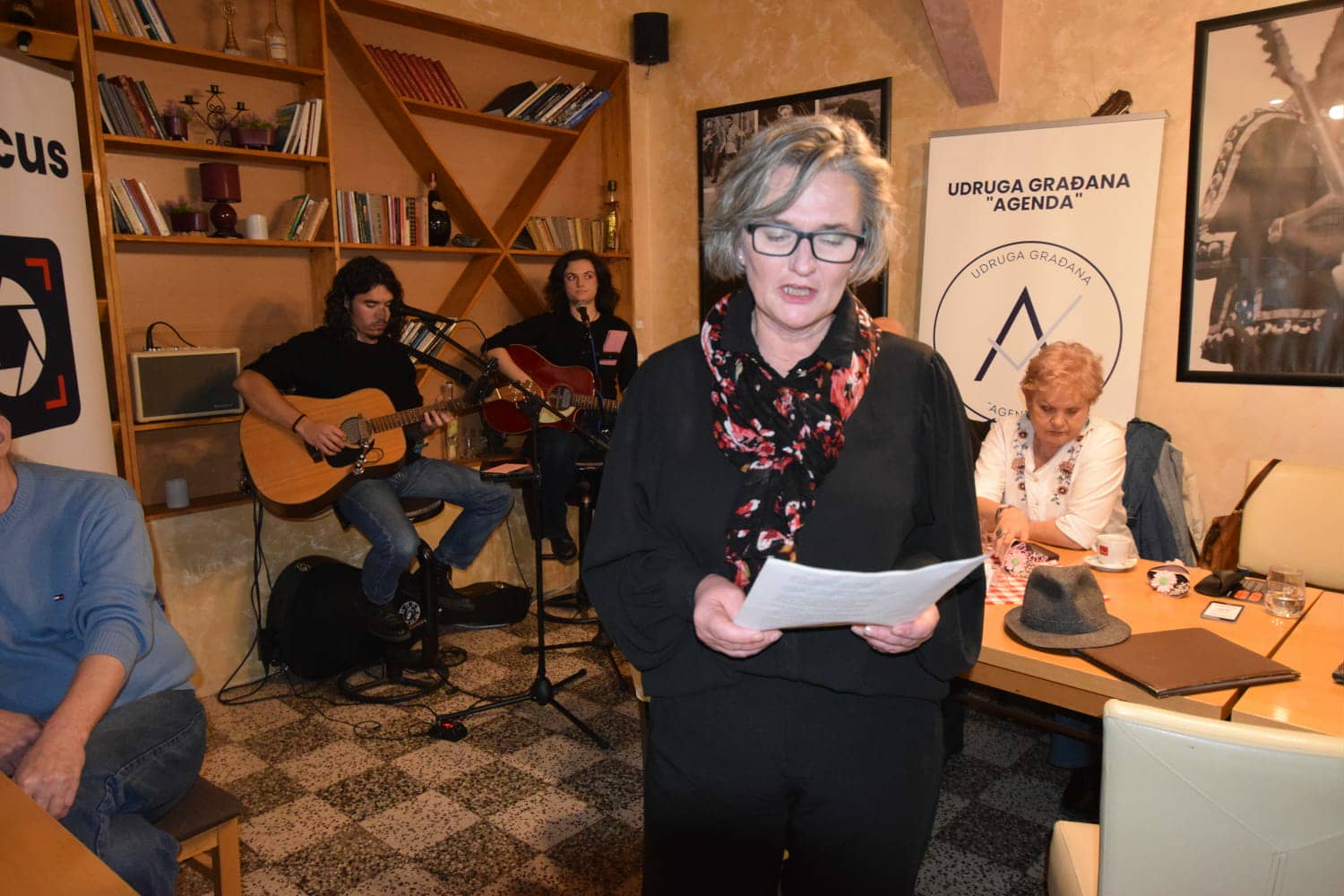 Stihovi kao vrisak: Vitez ponovno rekao “Stop nasilju nad ženama”