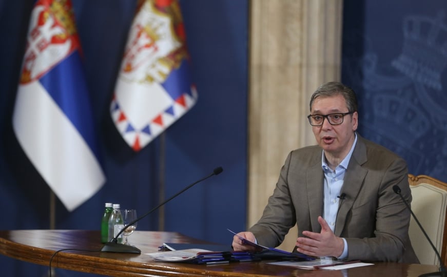 Vučić proglasio pobjedu svoje stranke u svih 10 općina