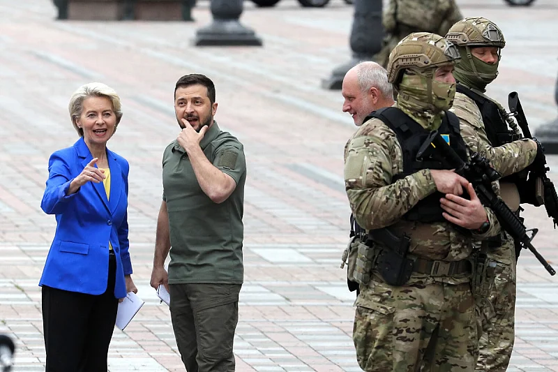 EU popušta: Ukrajina bi mogla dobiti članstvo “preko veze” već sljedeće godine