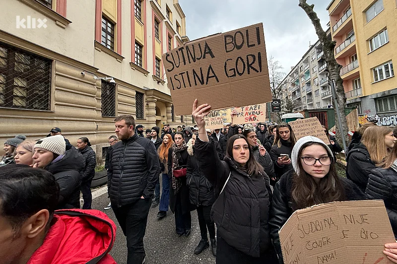Demonstranti u Sarajevu dali nove zahtjeve: nova Vlada i otpis dugova GRAS-a