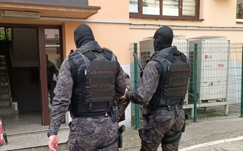 Traži se pritvor za muškarca koji je pokušao izvršiti ubojstvo policajca u BiH