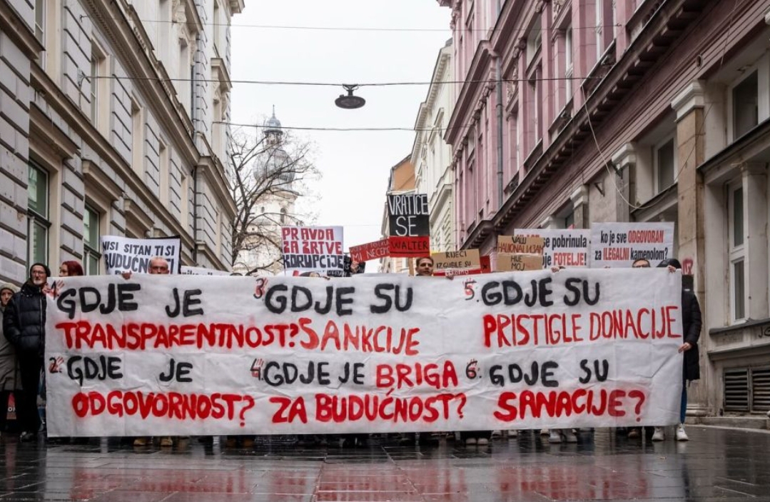 Sarajevski protesti pod lupom- tko stoji iza protesta i što traže od vlasti
