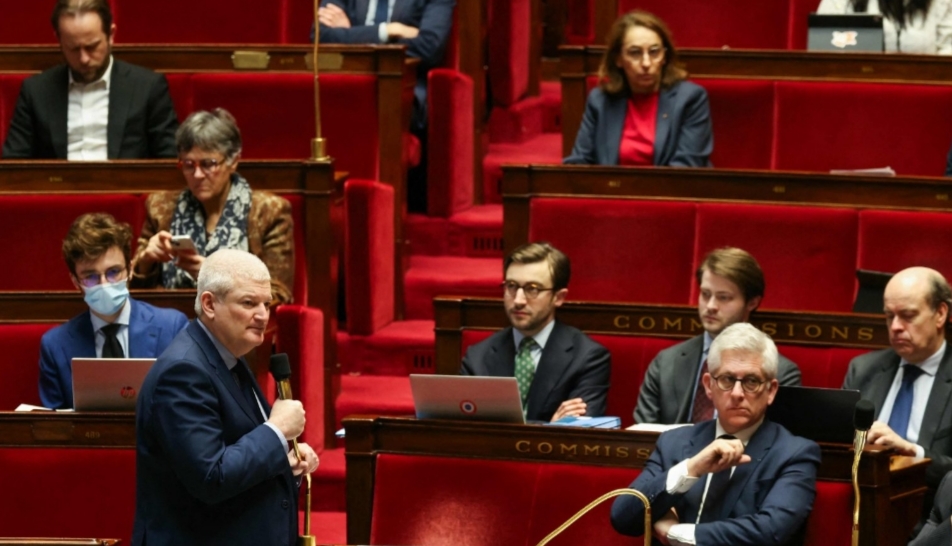 Nakon dugih prijepora, Francuska usvojila zakon o potpomognutom samoubojstvu