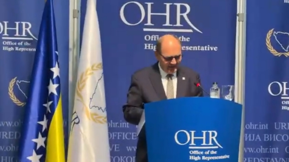 Ključna bitka oko Schmidtovih zakona – parlament jasno stao protiv nametanja