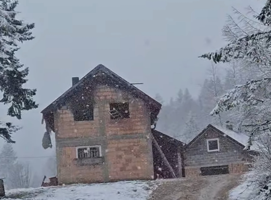 Nakon požara koji je uništio kat kuće: otvoreni računi za pomoć obitelji Dražetić