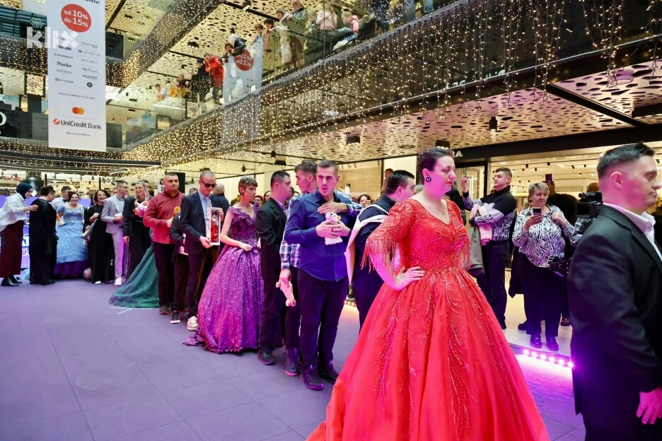 Modna revija “Walk of Hearts” u SCC okupila modele i kreatore s poteškoćama u razvoju
