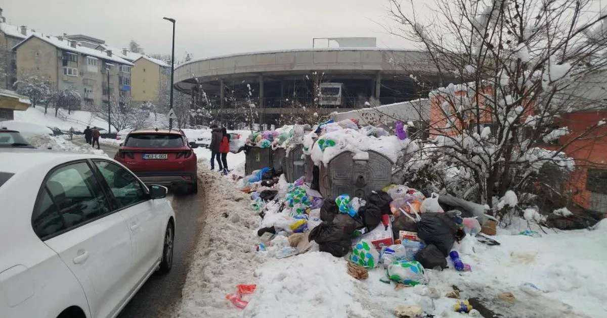 BiH zatrpana snijegom i otpadom: promet i komunalne usluge u kaosu