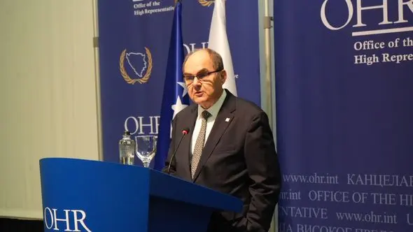 Schmidt se obratio javnosti nakon sjednice Vijeća za implementaciju mira