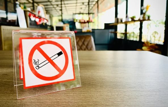 Ponovno odbijen zakon o pušenju u RS-u
